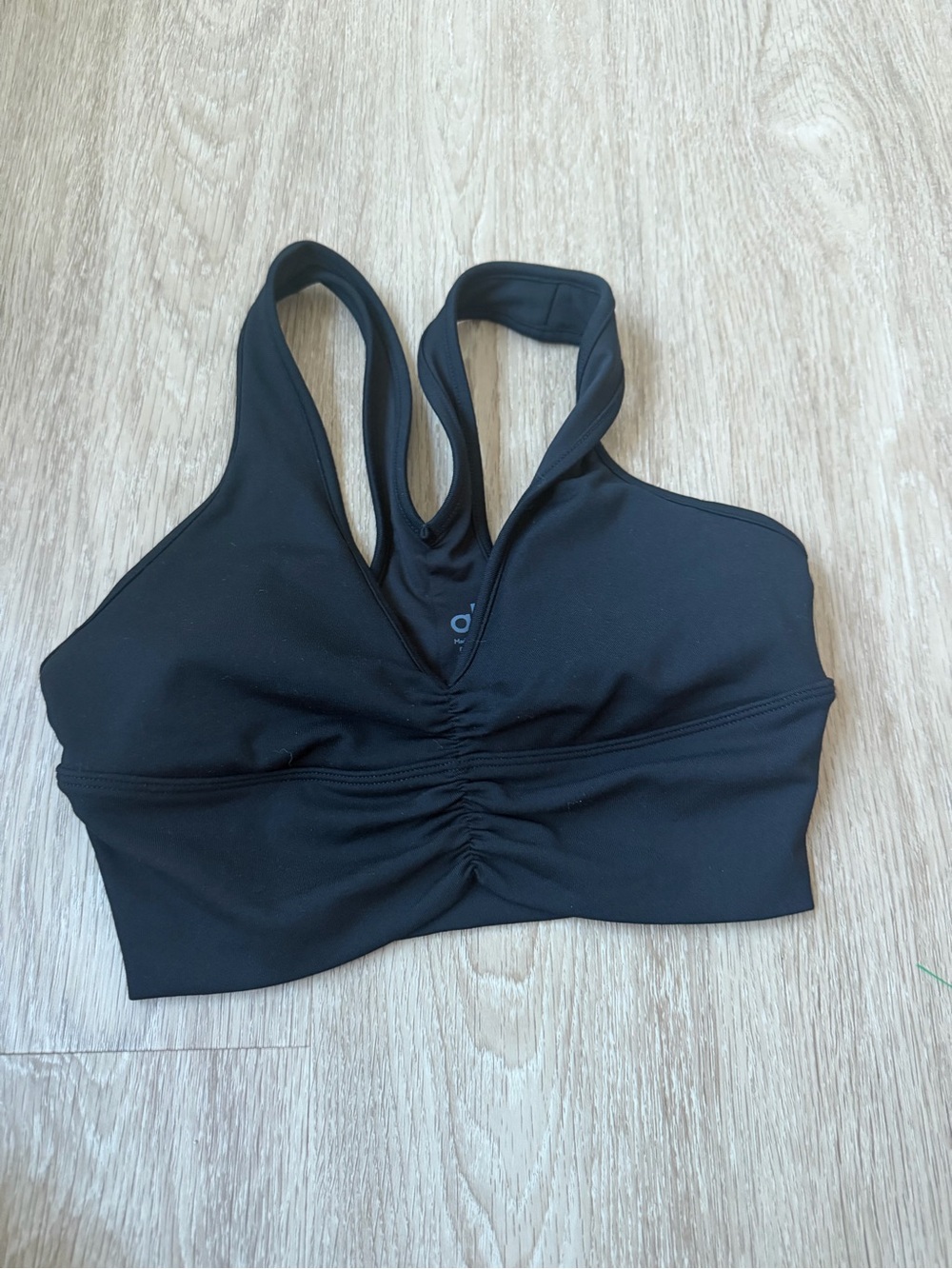 ALO Yoga Wild Thing Black Ruched V-Neck Sports Bra size XXS - Picture 3 of 5